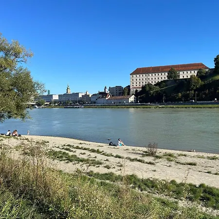 Red Comfort Retreat 아파트